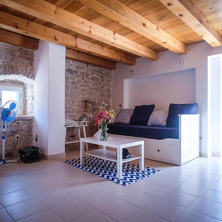 Stone House Kula Milica Vila Mala Cista Quarto foto